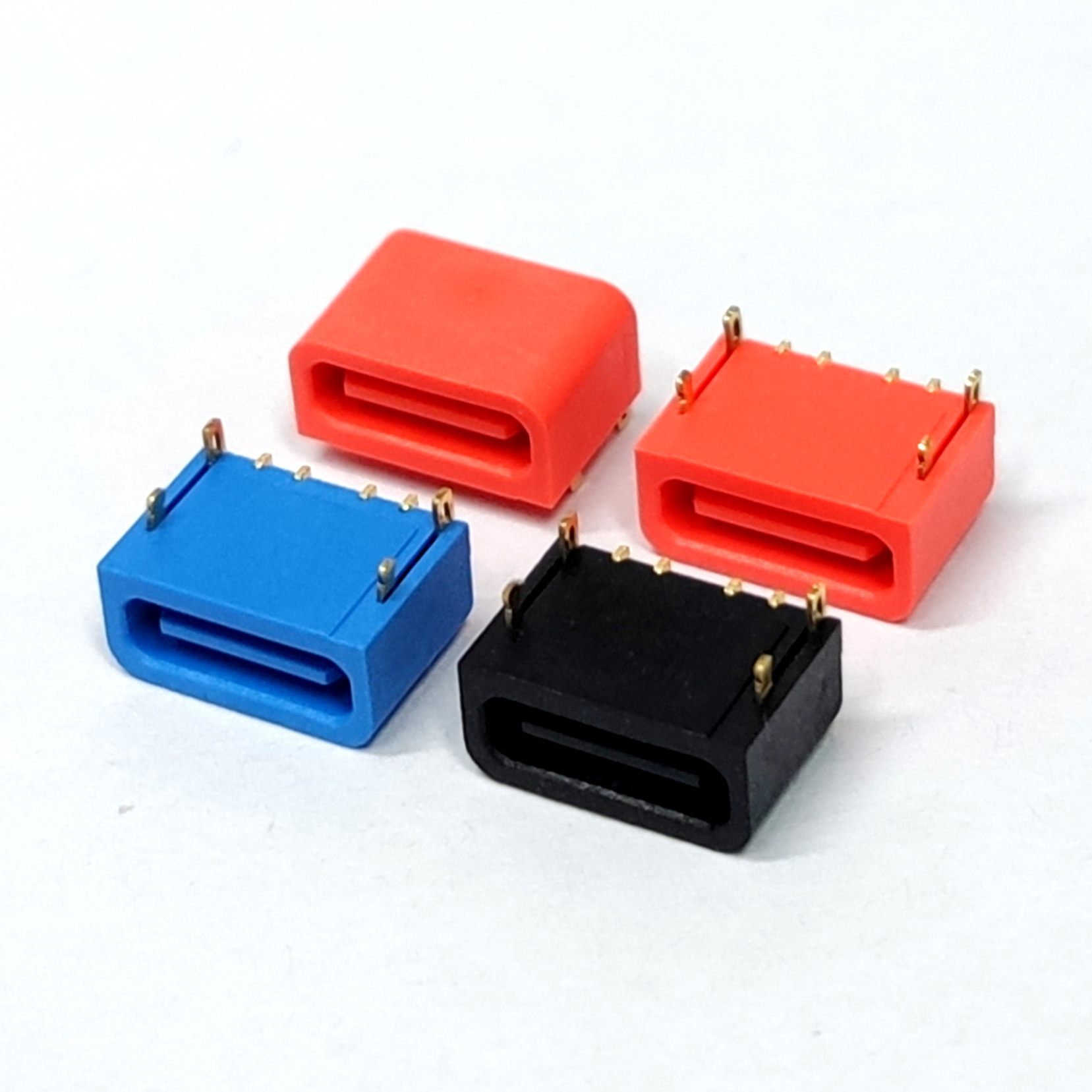 TYPE-C 4P母座 卧式全塑短体L6.8mm  板上四家SMT
