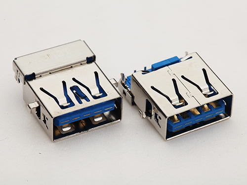 USB 3.0母座 9P沉板垫高四脚插板 针双排DIP 直边